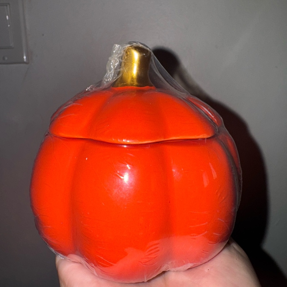 Ceramic Pumpkin With Lid